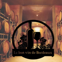 Charger l'image dans la galerie, Décoration murale d'art métal - Bouteille de Bordeaux - Wall art - Made in France