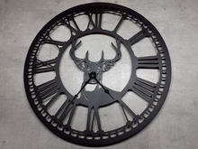 Charger l'image dans la galerie, Horloge décoration d'art métal - Monarque des bois - Wall art - Made in FRANCE
